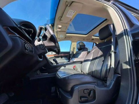 Used 2019 Lincoln MKT Reserve Sport Utility 4D image 27