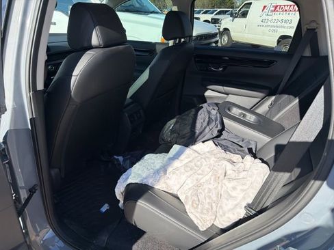 Used 2025 Honda CR-V EX-L image 14