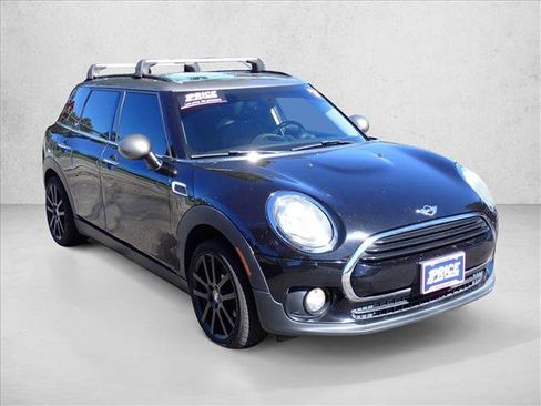 Used 2017 MINI Cooper Clubman ALL4 AWD/4WD image 6