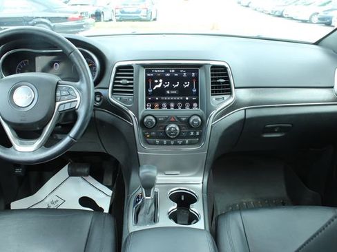 Used 2018 Jeep Grand Cherokee Limited AWD/4WD image 18