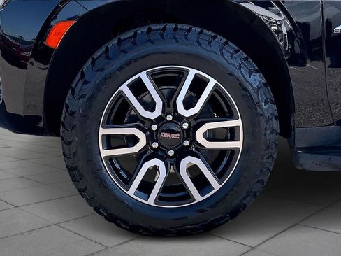 Used 2023 GMC Yukon XL AT4 w/ Max Trailering Package image 11