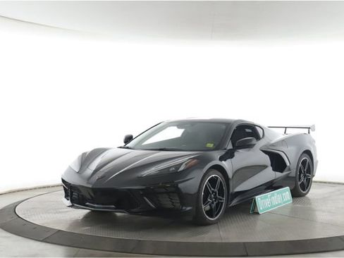 Used 2024 Chevrolet Corvette Stingray Coupe w/ 1LT RWD image 10