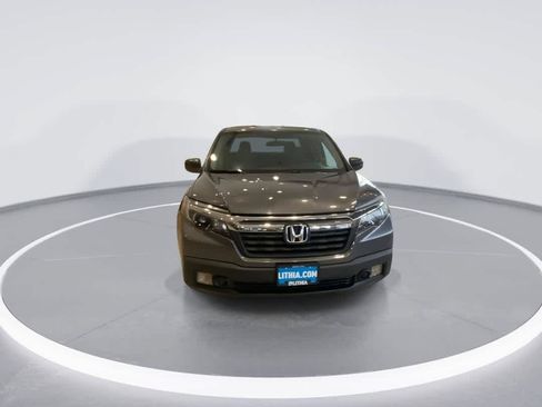Used 2017 Honda Ridgeline RT image 3