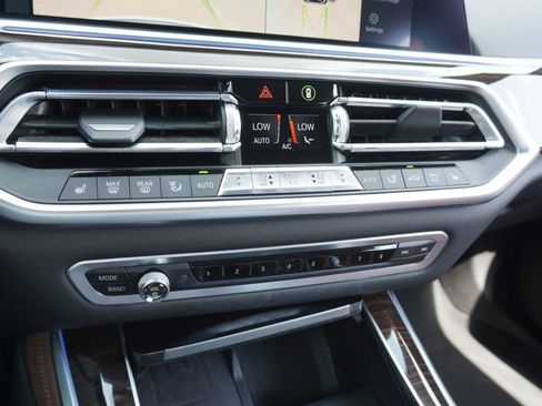 Used 2019 BMW X5 xDrive40i w/ Off-Road Package AWD/4WD image 19