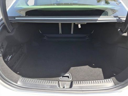 Used 2026 Mercedes-Benz E 350 4MATIC Sedan image 17