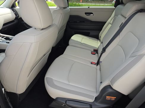 Certified 2023 Nissan Pathfinder SL AWD/4WD image 20