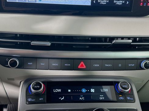 Used 2024 Hyundai Palisade Calligraphy FWD image 24