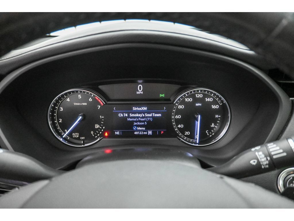 Used 2020 Cadillac XT4 Luxury w/ Cold Weather Package AWD/4WD image 36