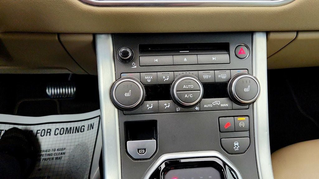 Used 2014 Land Rover Range Rover Evoque Pure Plus AWD/4WD image 17