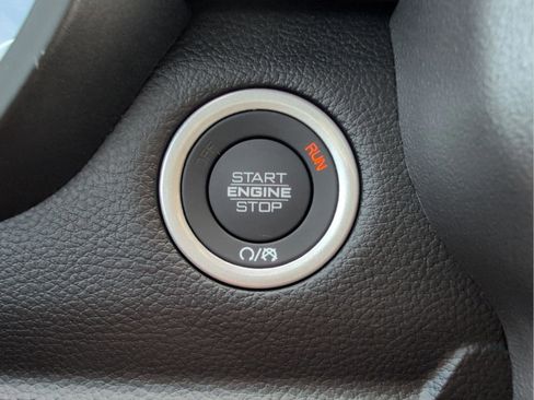New 2026 RAM 1500 Laramie AWD/4WD image 23