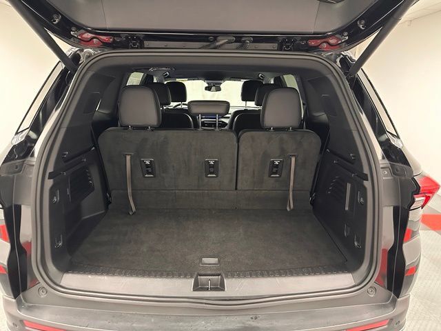 Used 2025 Buick Enclave Preferred AWD/4WD image 22