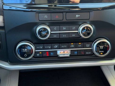 Certified 2024 Ford Expedition Max Limited image 34