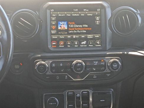 Used 2023 Jeep Wrangler Unlimited Sport AWD/4WD image 24