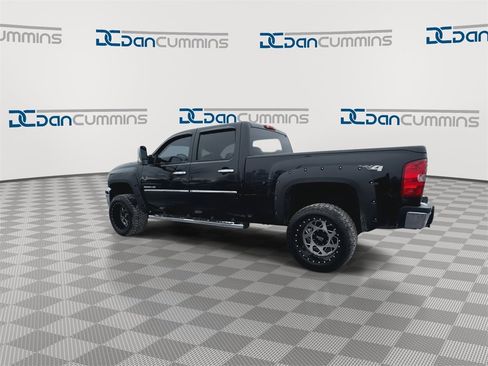 Used 2013 Chevrolet Silverado 2500 LT w/ Custom Sport Truck Package image 6