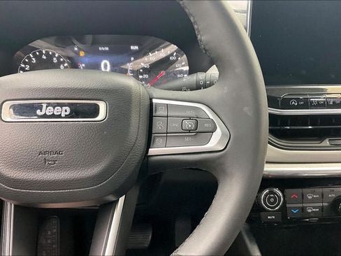 Used 2023 Jeep Compass Limited AWD/4WD image 23