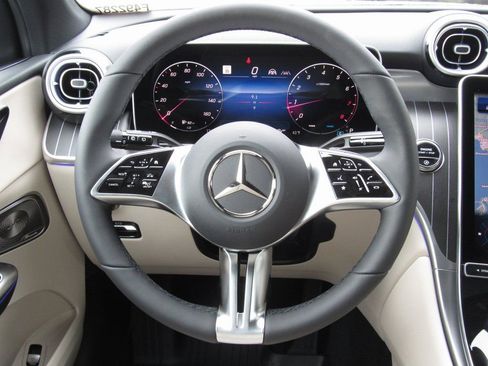 New 2026 Mercedes-Benz GLC 300 4MATIC image 25