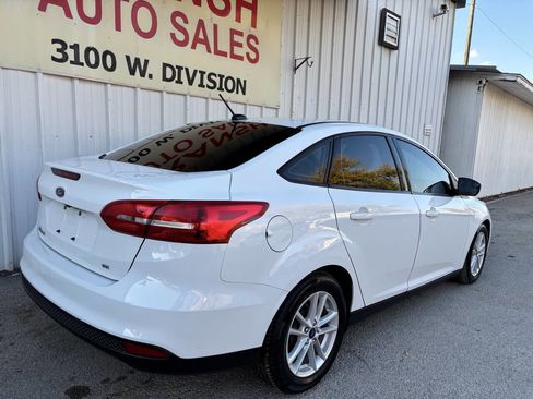 Used 2018 Ford Focus SE image 3