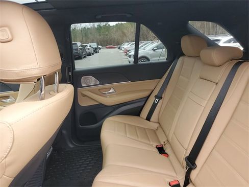 Used 2025 Mercedes-Benz GLE 450e 4MATIC image 14