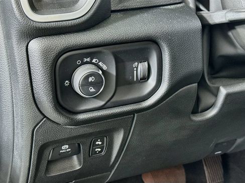 Used 2022 RAM 1500 Big Horn AWD/4WD image 10