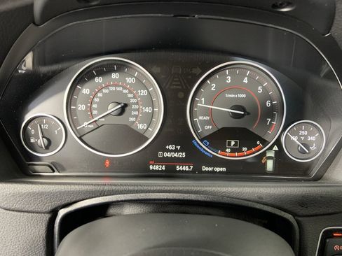 Used 2017 BMW 330i xDrive 330i xDrive w/ Premium Package image 10