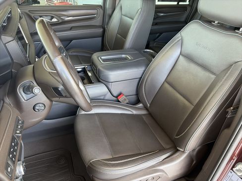 Used 2022 GMC Yukon XL Denali AWD/4WD image 15