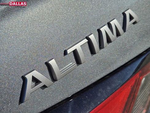 New 2025 Nissan Altima 2.5 S image 9