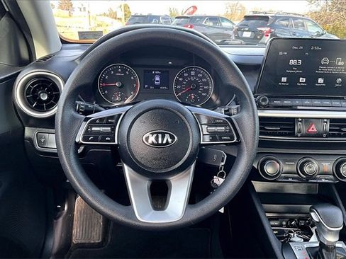 Used 2021 Kia Forte LXS image 12