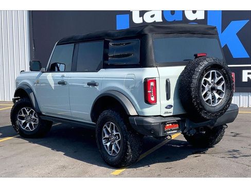 Used 2023 Ford Bronco Badlands AWD/4WD image 13