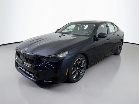 New 2027 BMW 550e xDrive w/ Premium Package AWD/4WD image 3