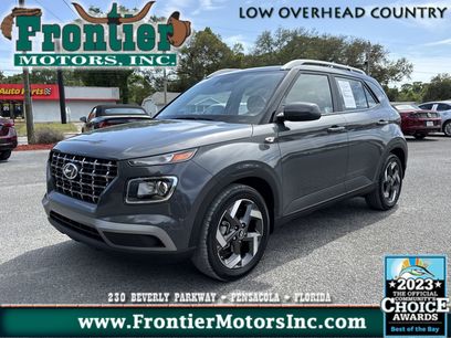 Used 2025 Hyundai Venue SEL