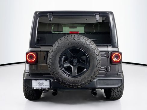 Used 2022 Jeep Wrangler Sport S image 7