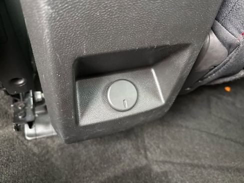 Used 2015 Chevrolet Equinox LT w/ Driver Convenience Package image 17