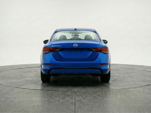Used 2025 Nissan Sentra SV FWD image 7