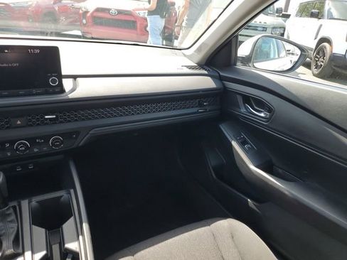 Used 2023 Honda Accord EX image 14