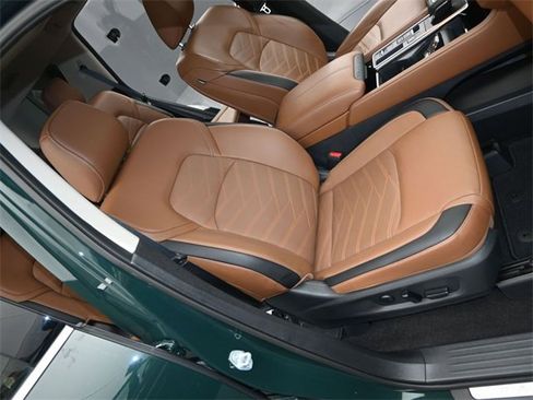 Used 2024 Nissan Pathfinder Platinum image 18