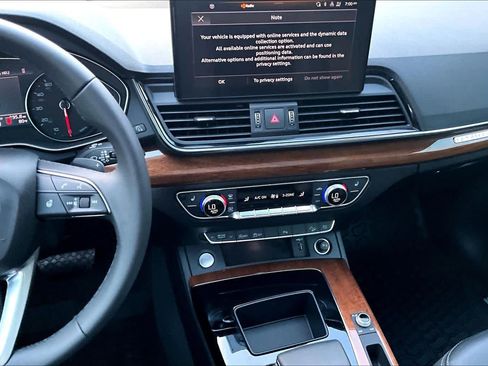 Certified 2023 Audi Q5 2.0T Premium w/ Convenience Package AWD/4WD image 7