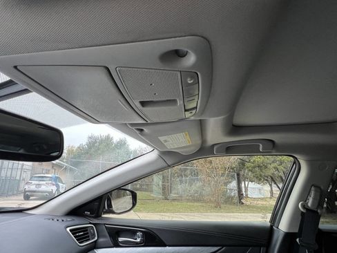 Used 2017 Nissan Maxima 3.5 SL image 36