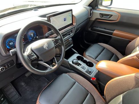 Used 2025 Ford Bronco Sport Outer Banks w/ Outer Banks Tech Package+ AWD/4WD image 18