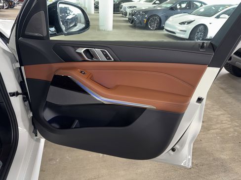 New 2026 BMW X5 sDrive40i w/ M Sport Package image 8