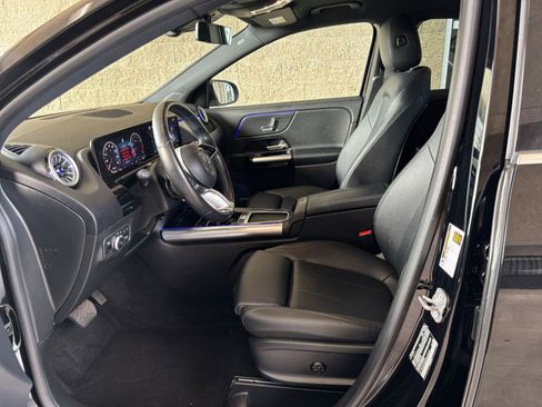 Used 2025 Mercedes-Benz GLA 250 image 29