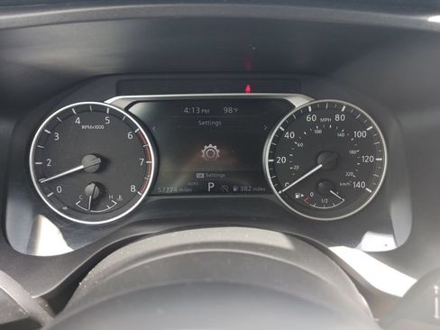 Used 2024 Nissan Rogue S AWD/4WD image 22