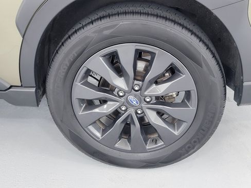 Used 2023 Subaru Outback Onyx Edition AWD/4WD image 11