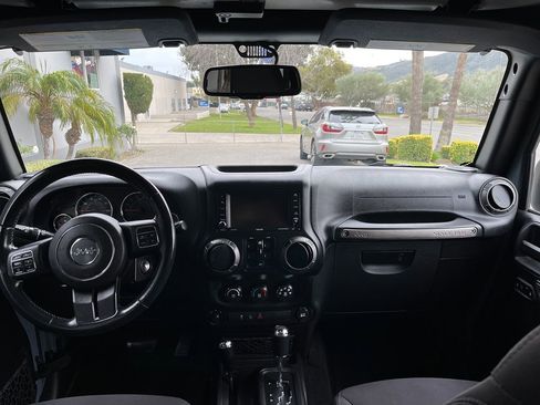 Used 2015 Jeep Wrangler Unlimited Sport w/ Quick Order Package 24S image 10