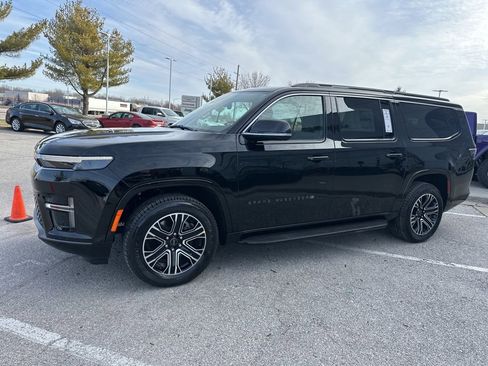 New 2026 Jeep Grand Wagoneer L image 15