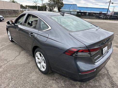 Used 2025 Honda Accord LX image 32