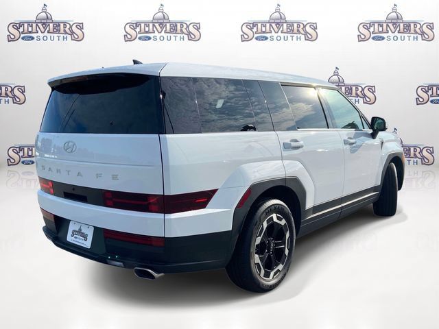 Used 2026 Hyundai Santa Fe SE FWD image 3
