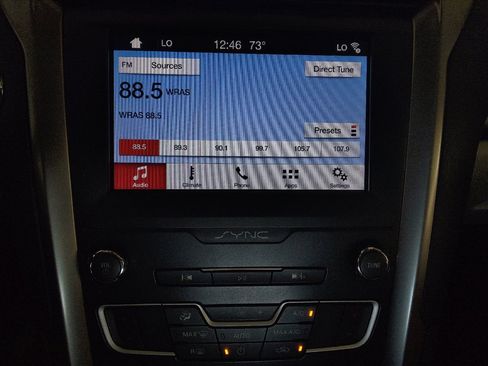 Used 2019 Ford Fusion SE image 25