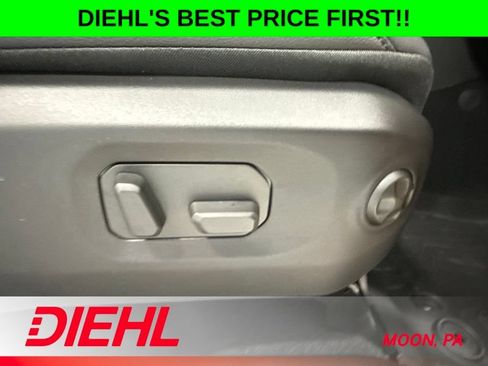 New 2026 Jeep Gladiator Sport AWD/4WD image 14