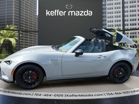 Certified 2024 MAZDA MX-5 Miata RF Club RWD image 9