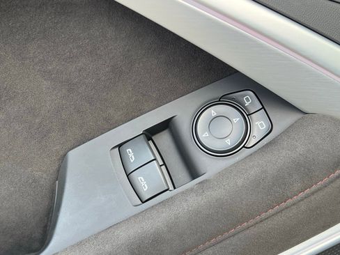 Used 2018 Chevrolet Camaro ZL1 image 23